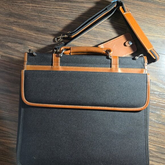 Vintage TARGUS Black Waxed Canvas & Faux Leather Laptop Strap Unisex Bag NEW - Picture 2 of 12